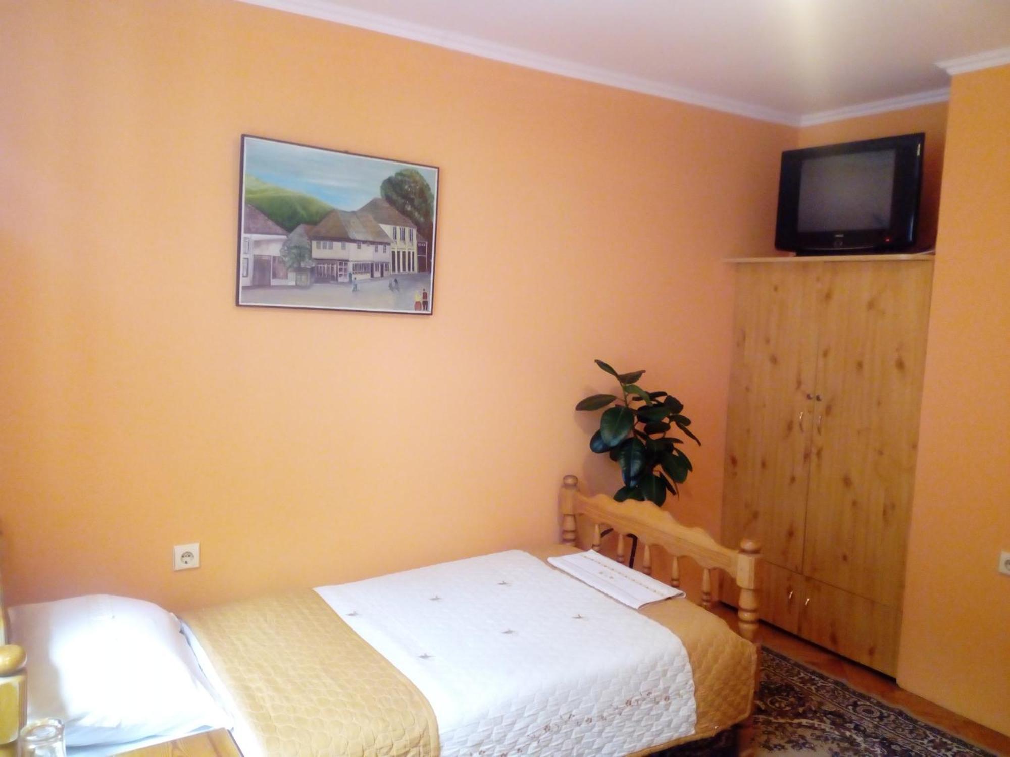 Hotel 24 Jul Pljevlja Room photo